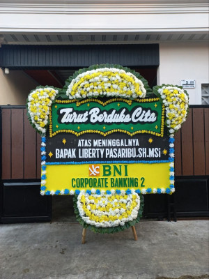 Papan Bunga Duka di Angkaisera