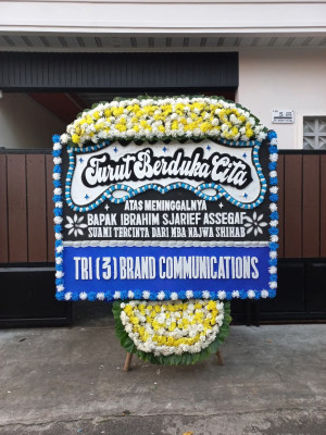 Papan Bunga Duka di Angkaisera
